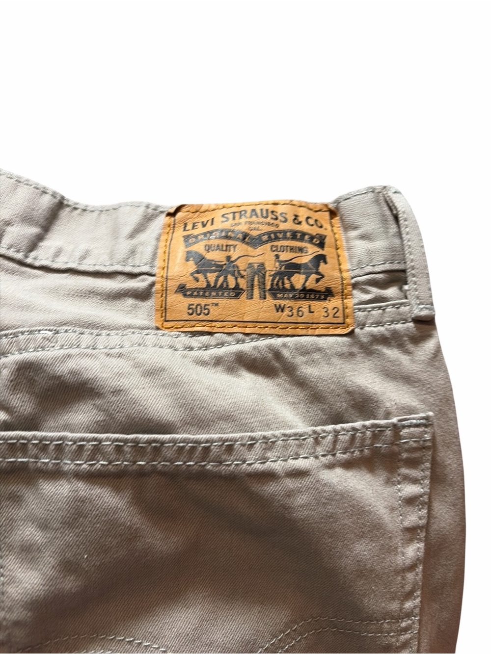 Levi's 505 Regular Fit Men’s Pants  100%   Sz 36x32 - Picture 8 of 12